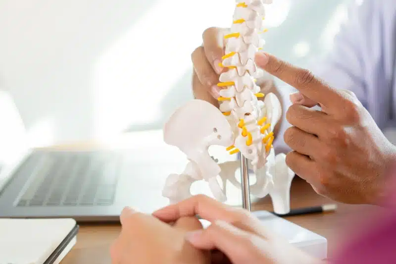 seance-osteopathe-victorbertholet-belgique-Waterloo